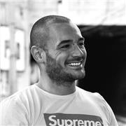 Traduttore e Insegnante di lingua inglese; pluriennale esperienza nell' insegnamento